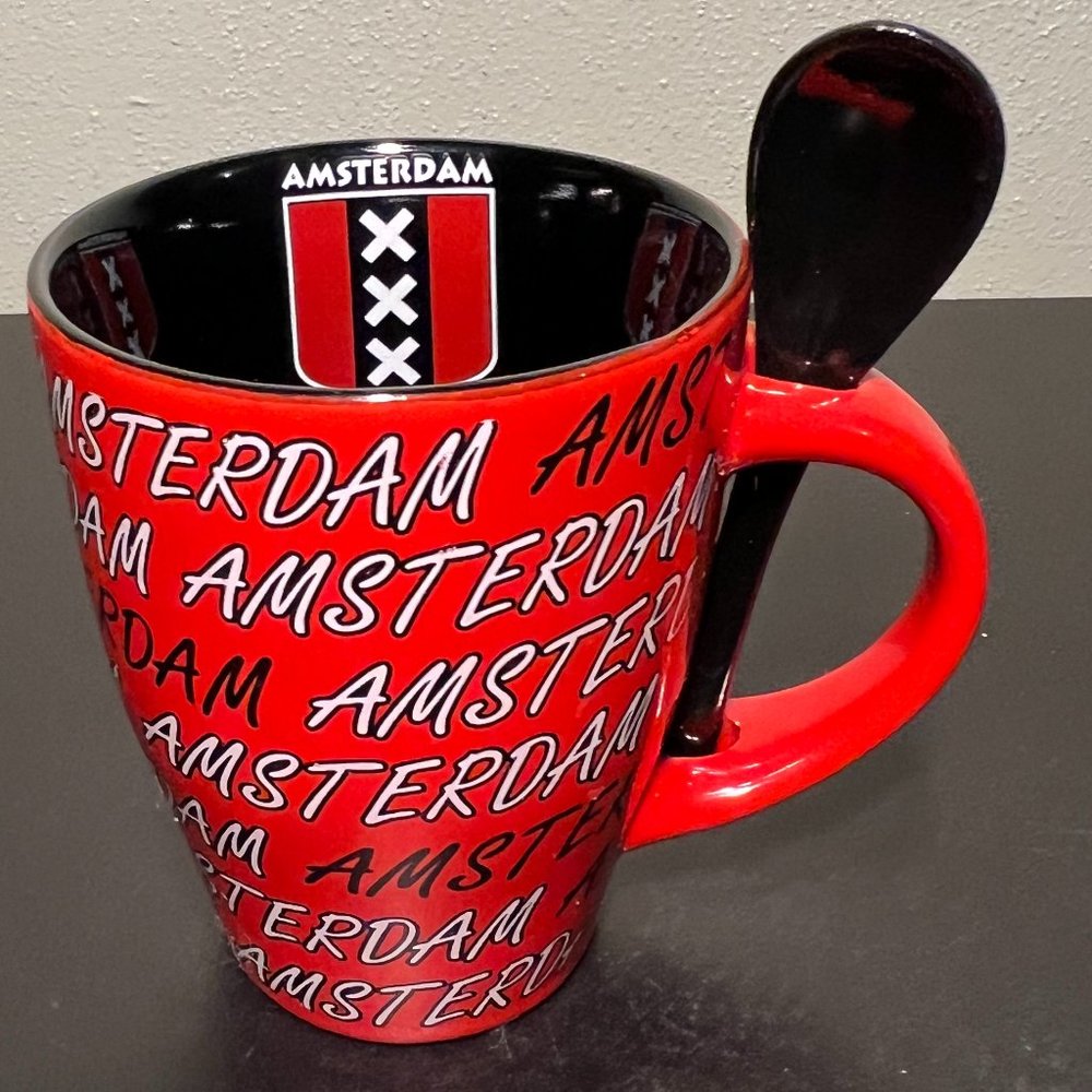 DECO WORLD Amsterdam Netherlands Black Red & White Souvenir Ceramic Mug & Spoon